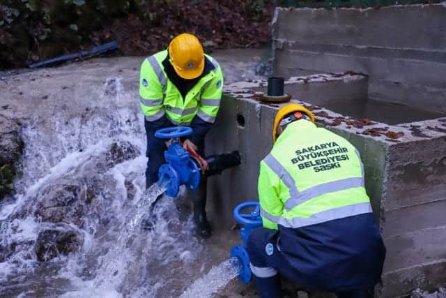Devletimizin ilgili tüm kurumları bir damla suyun israf olmaması için seferber olmuş durumda