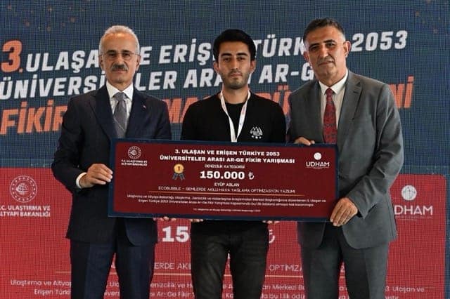GTÜ öğrencisi Ulaştırma ve Altyapı Bakanlığı’nın Yarışmasında birinci oldu