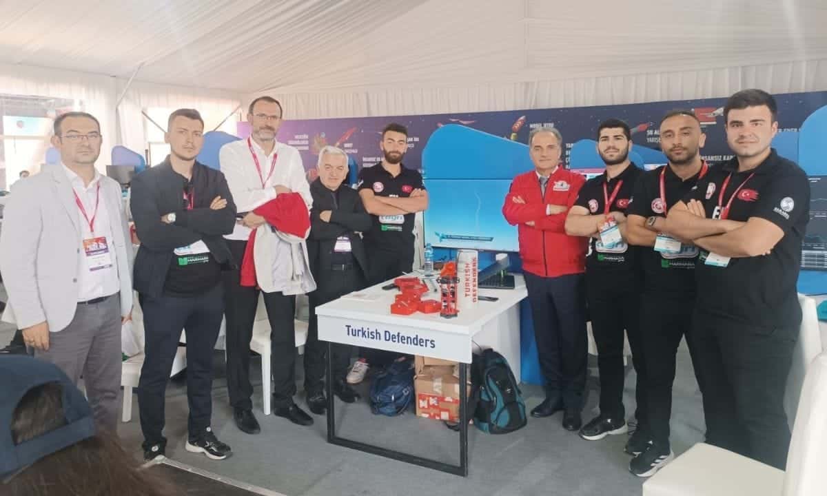 SAÜ Turkish Defenders Takımı TÜRKSAT Model Uydu Yarışmasında üçüncü oldu