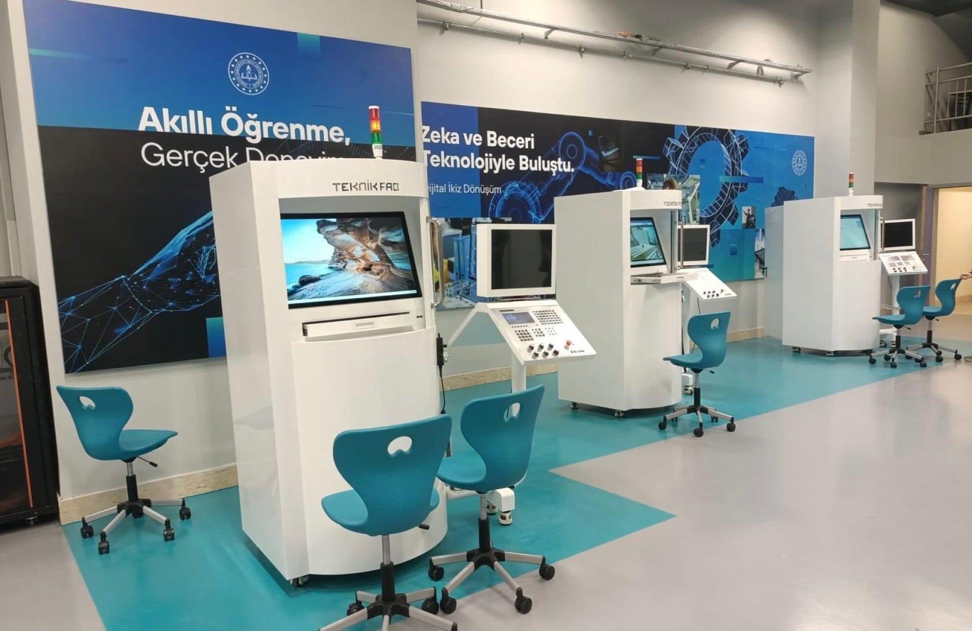 Dijital ikiz atölyeleri, öğrencilerin üretim simülasyonlarına erişimini mümkün kılıyor