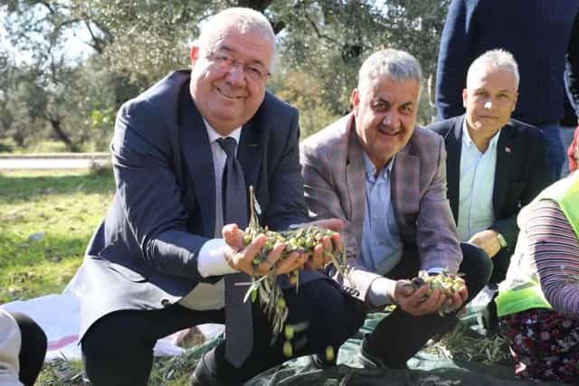 Doğal ürünler ve tarım etkinlikleriyle ilgili bilgiler içerir.