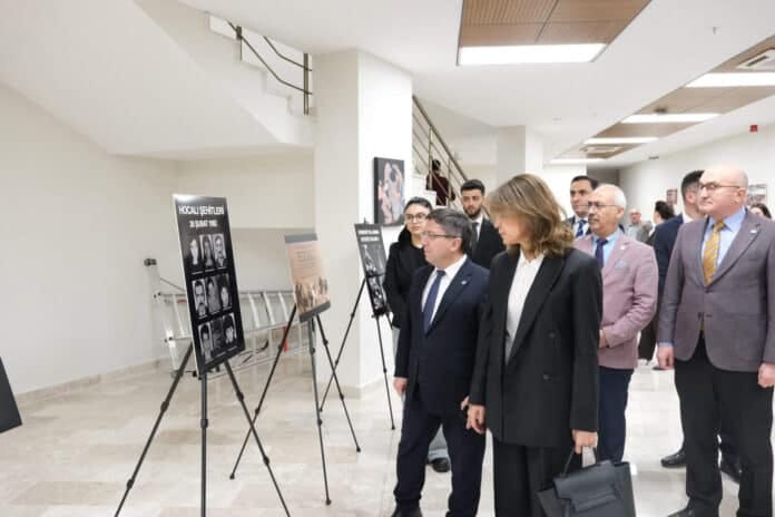 Balıkesir Üniversitesi'nde Hocalı Katliamı'nın Yıl Dönümünde Anma Programı Yapıldı