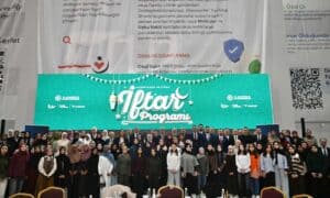 15 Yaşından Küçük Çocuklar Sosyal Paylaşım Sitelerinde Hesap Açamayacak