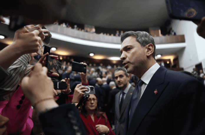 Bakan Bayraktar: Türkiye’de Akaryakıt ve Doğal Gaz Arzında Risk Görülmüyor