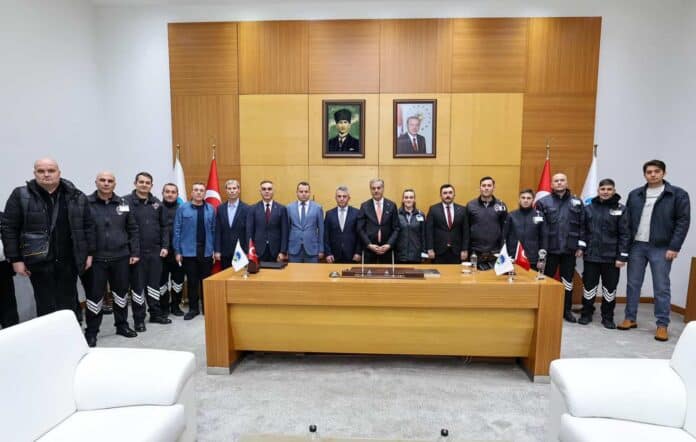 Başkan Yusuf Alemdar, Bayramlaşma Programında Sakarya İçin Ortak Hedeflere Dikkat Çekti