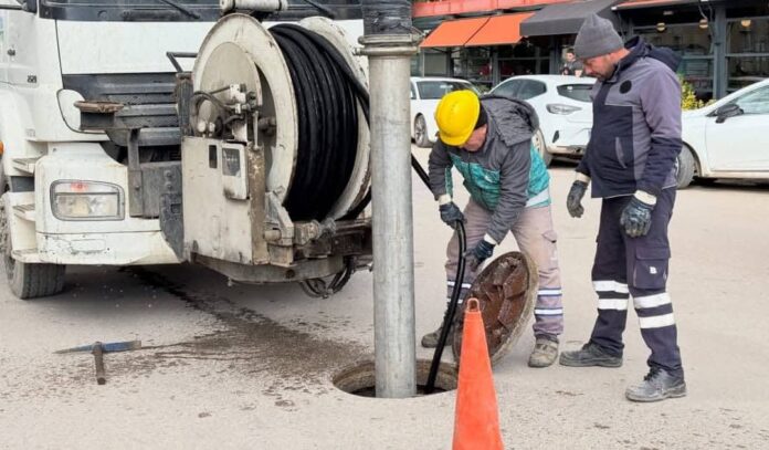 BASKİ, Güney Marmara’da Kanalizasyon Hatlarını Temizleyerek Altyapıyı Güçlendiriyor