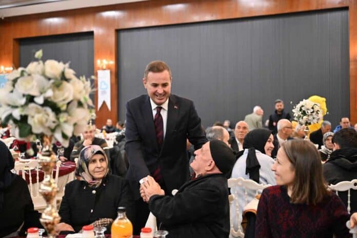 Balıkesir Büyükşehir Belediye Başkanı Akın, Şehit Yakınları ve Gazilerle İftarda Buluştu