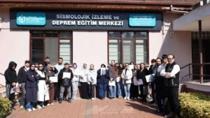 Kocaeli Büyükşehir Belediyesi Yol ve Asfalt Çalışmalarına Hız Kesmeden Devam Ediyor