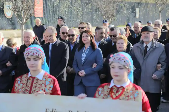 Edirne Belediyesi'nin 159. Yıl Dönümü Törenlerle ve Sergiyle Kutlandı