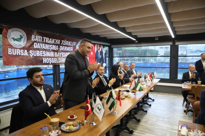 Batı Trakya Türkleri, Bursa’da Düzenlenen Bayramlaşma Töreninde Ramazan Bayramı’nı Birlikte Kutladı