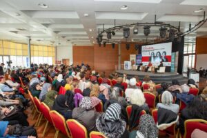 Bursa’da 'Edebiyat ve Kadın' Buluşmasında Sema Soykan Okurlarıyla Söyleşide Buluştu