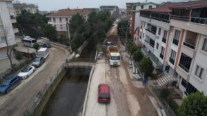 Kocaeli Büyükşehir Belediyesi Körfez Mimar Sinan Mahallesi’nde 28 Sokakta Üstyapı Yenileme Çalışmalarına Başladı