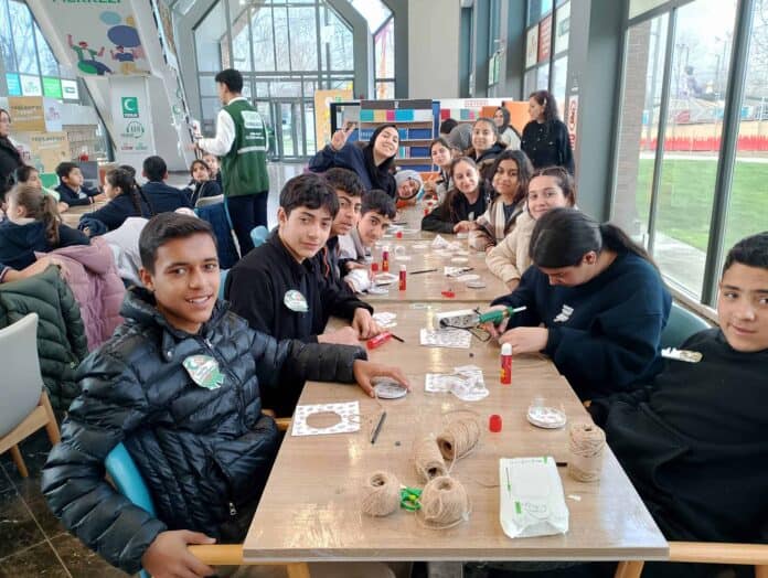 Sakarya'da Ramazan Ayında SAMEK Atölyeleri Gençlere El Becerileriyle Üretme İmkanı Sundu