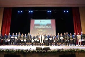 Yalova Üniversitesi 2025 Performans ve Kalite Ödülleri Töreninde Personeline Başarılarını Kutladı