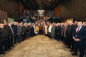 Başkan Büyükakın, Ziraatçılarla Çay Sohbetinde Bir Araya Geldi ve Destekler Konuşuldu