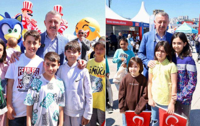 Kocaeli 23 Nisan Şenliklerinde Başkan Büyükakın Çocuklarla Birlikte
