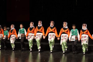 Bursa’da 23 Nisan Çocuk Şenliği’nde Miniklerden Senfoni ve Koro Performansı