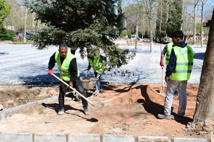 Balıkesir Büyükşehir Belediyesi Susurluk Atatürk Parkı’nı Yenileyerek Modern Yaşam Alanı Sunuyor