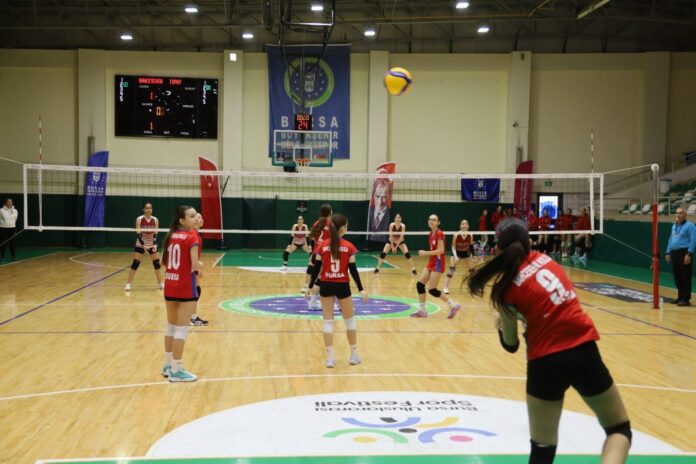 Bursa Uluslararası Spor Festivali 17 İlçede Vatandaşları Sporla Buluşturuyor